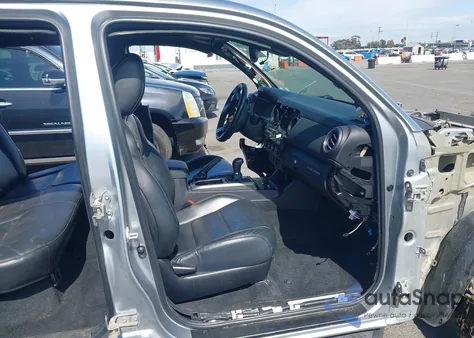 2022 Toyota Tacoma Trd Off Road из США, поврежденный, VIN 3TMCZ5AN4NM530664